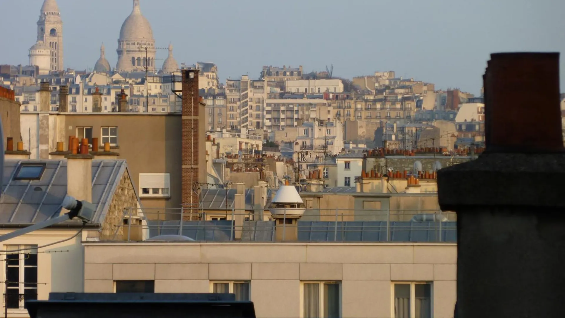 Appartement 3 Business Rooftop View To Montmartre Parijs