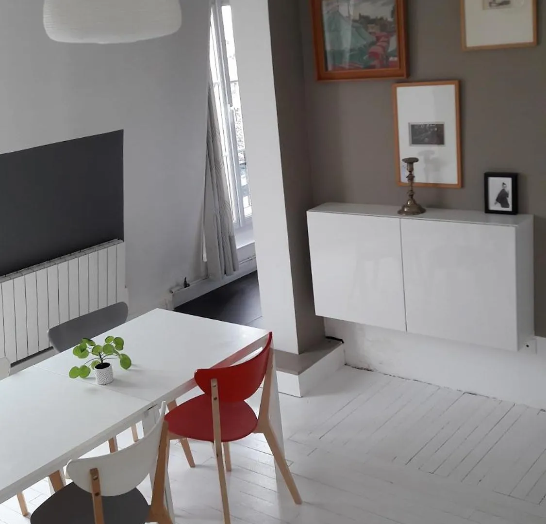 3 Business Rooftop View To Montmartre Appartement Parijs